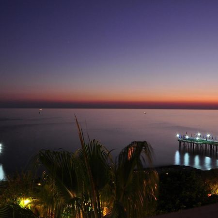 Anitas Hotel Konaklı Exteriér fotografie